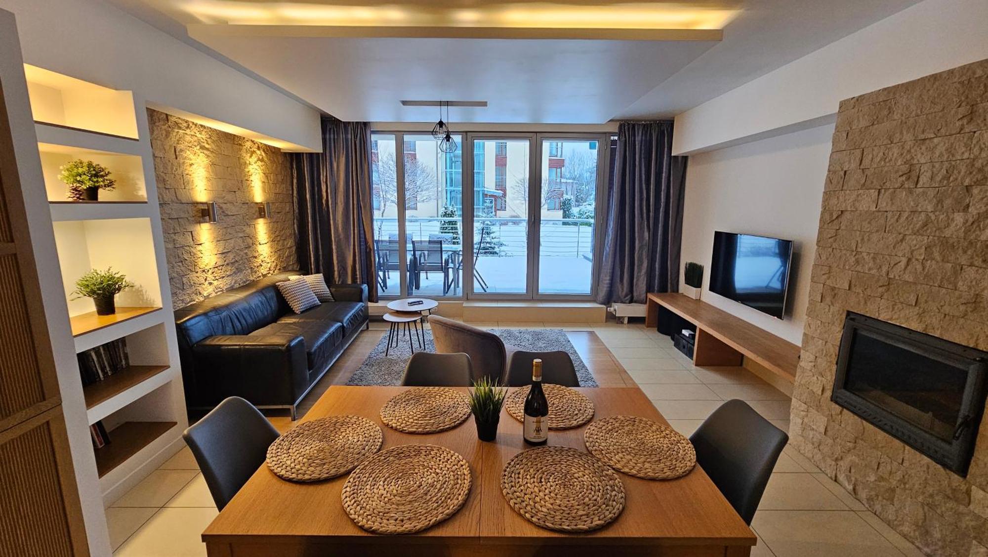 Apartament Zeta Park Deluxe ウストロン エクステリア 写真