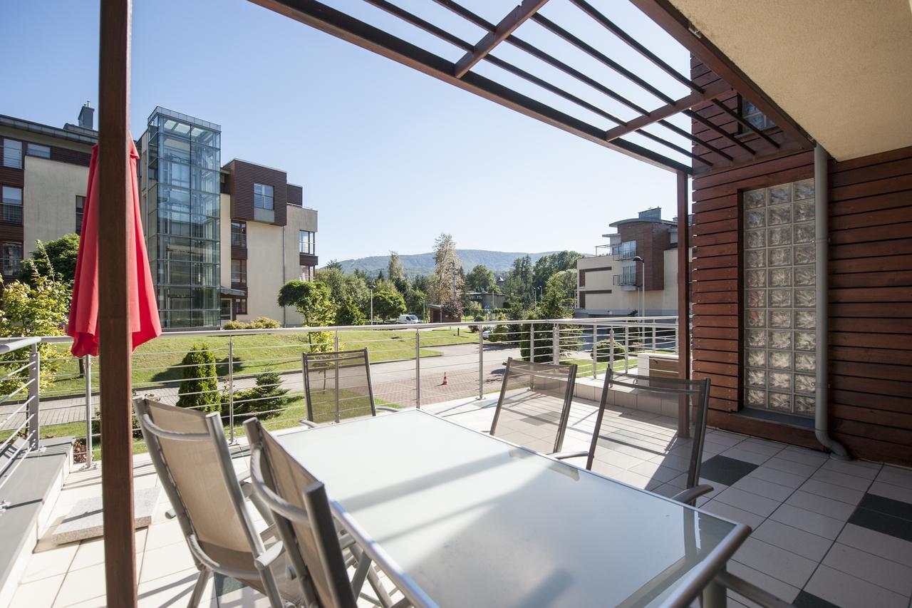 Apartament Zeta Park Deluxe ウストロン エクステリア 写真